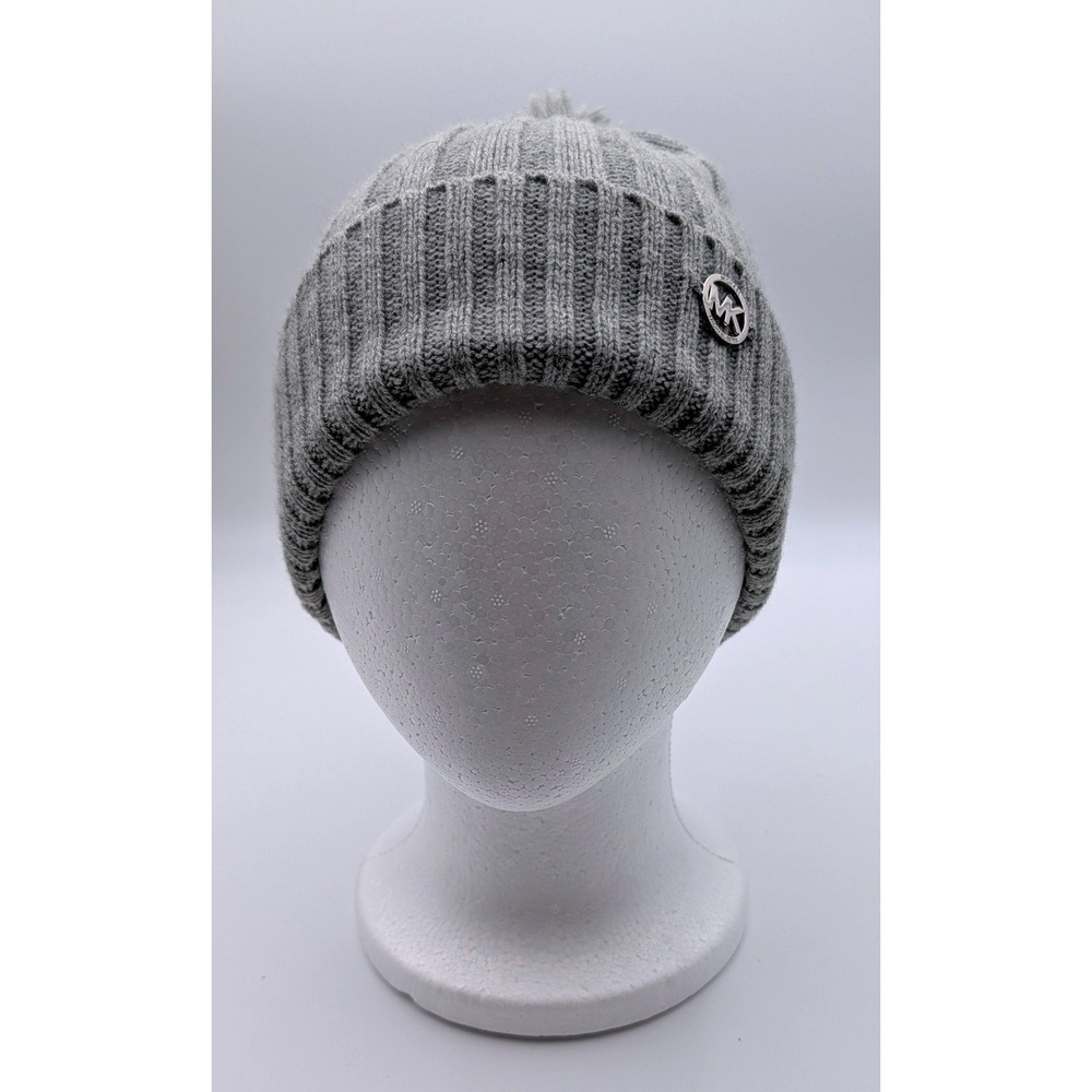 Michael Kors Womens Gray Ribbed Knit Pom Pom Beanie Hat Silver MK Logo Medallion